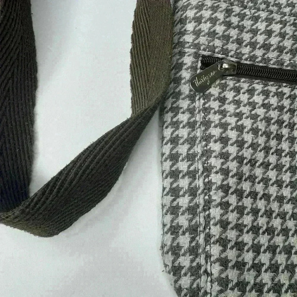 THIRTY-ONE Gray bag with brown strap. Lots of pockets.  Cross body bag! - Picture 3 of 7